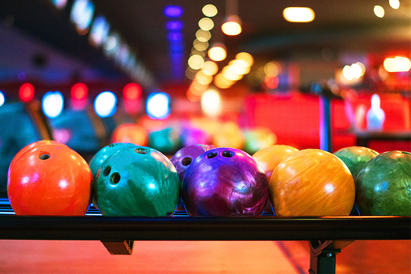 Bowling ball rack