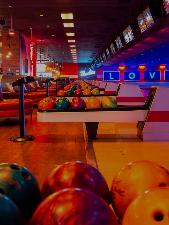 Bowling, Sports Bar, Arcade, & More Fun | Bowlero Chula Vista