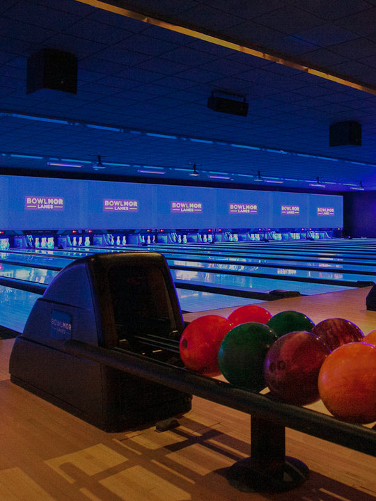 Bowling, Sports Bar, Arcade Games & More | Bowlero White Plains