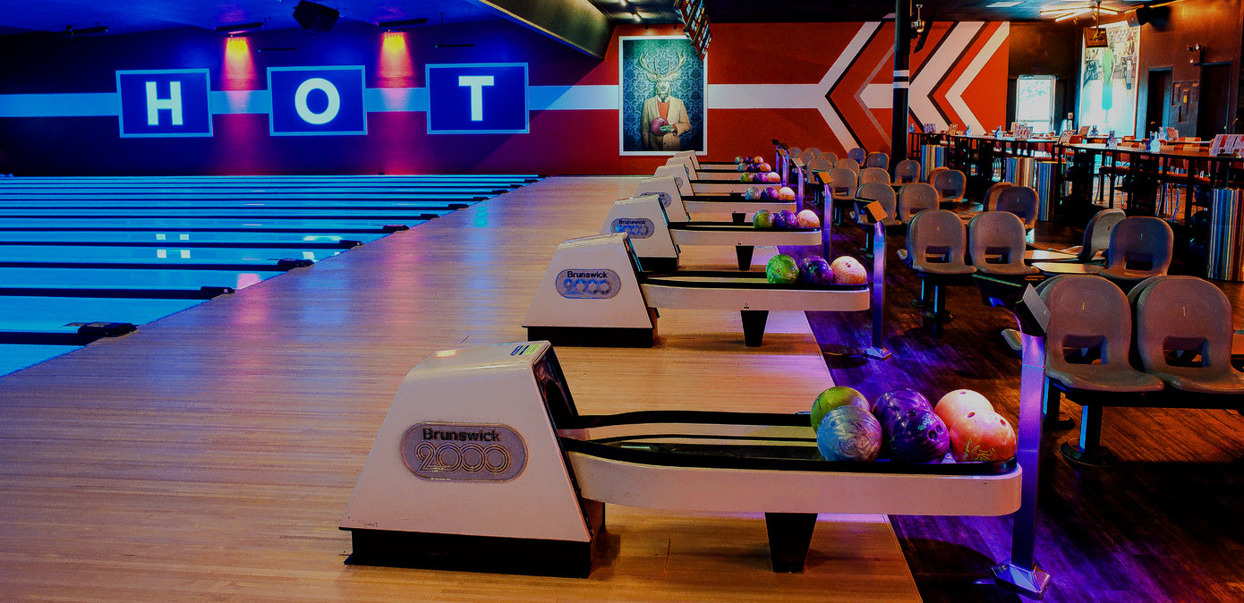 Bowling Alley & Party Venue In Boothwyn | Bowlero