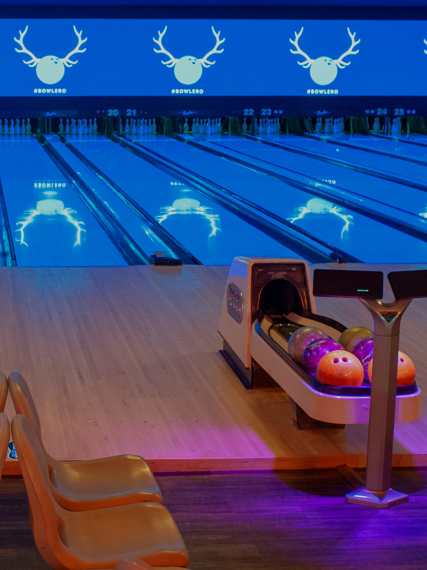 Bowling Alley & Party Venue in Boothwyn Bowlero